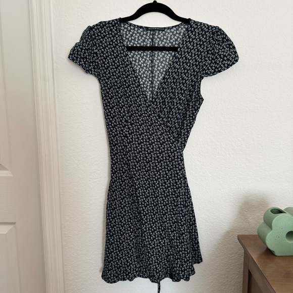 BUNDLE Two Brandy Melville Robbie Dresses - One Size Preppy Girly - Picture 2 of 7